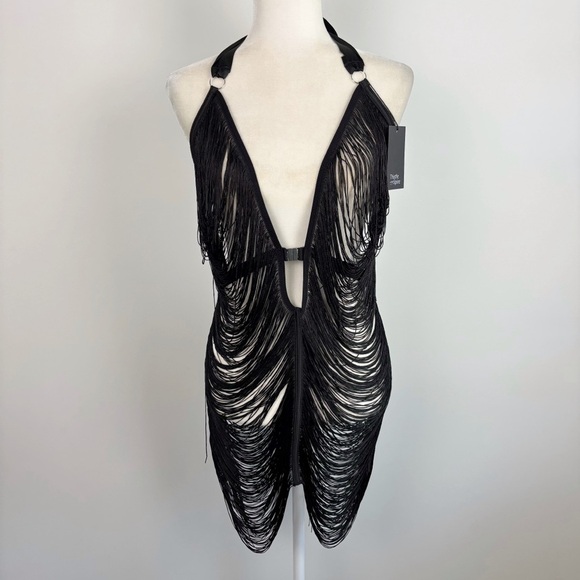 Thistle and Spire Fringe Benefts Slip in Black Size M/L - Picture 3 of 13